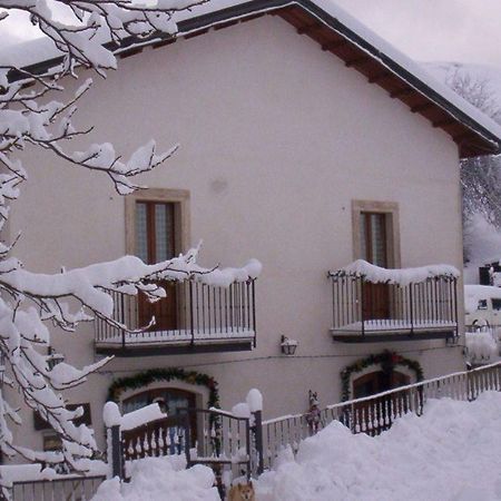 Le Antiche Torri Bed & Breakfast Pescasseroli Eksteriør bilde