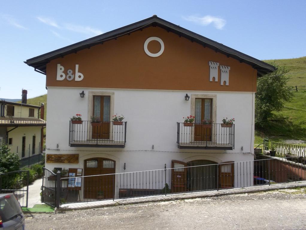 Le Antiche Torri Bed & Breakfast Pescasseroli Eksteriør bilde