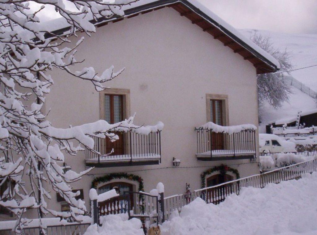 Le Antiche Torri Bed & Breakfast Pescasseroli Eksteriør bilde