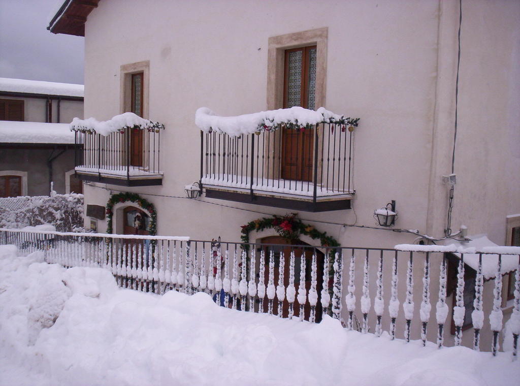 Le Antiche Torri Bed & Breakfast Pescasseroli Eksteriør bilde